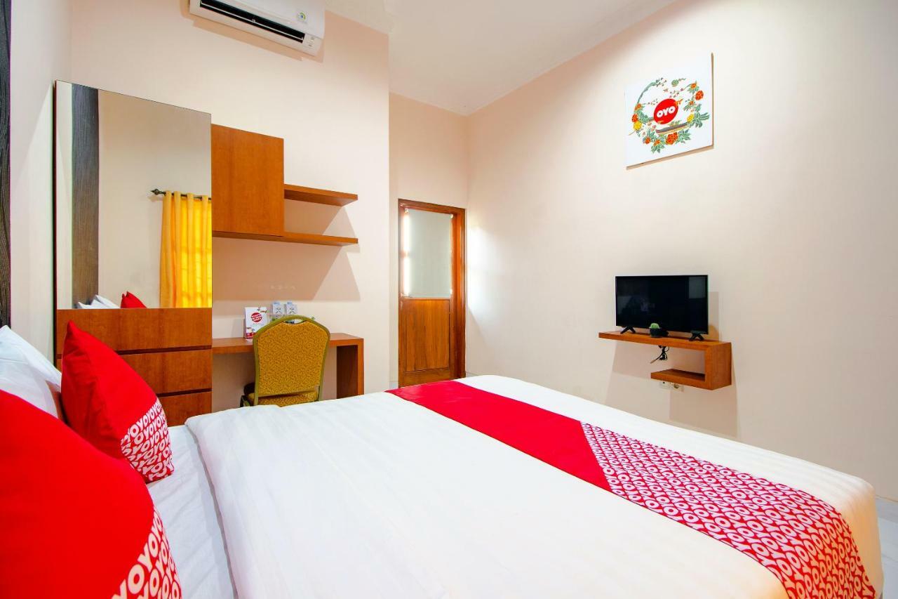 Oyo 1473 Omah Tentrem Syariah Melati Exterior photo